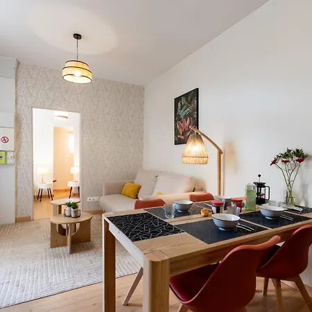 Апартаменти Le Jardin Secret - 9 Min Sanctuaires - Renove & Equipe - Calme Sur Cour - 4 Couchages