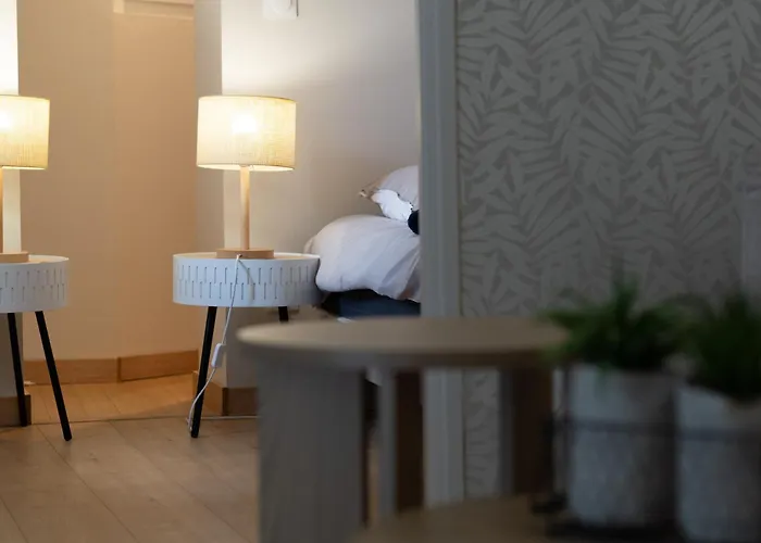 Le Jardin Secret - 9 Min Sanctuaires - Renove & Equipe - Calme Sur Cour - 4 Couchages