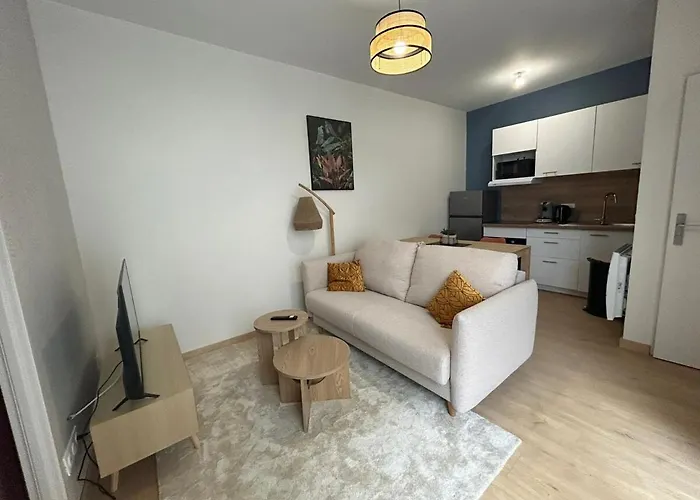 Le Jardin Secret - 9 Min Sanctuaires - Renove & Equipe - Calme Sur Cour - 4 Couchages